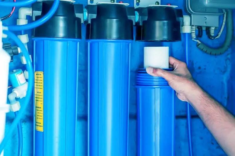 Water filtration systems - Maintenance and repair